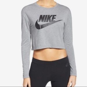Grey cropped Nike long sleeve shirt